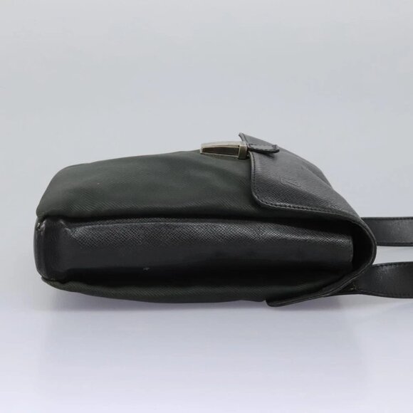 LOUIS VUITTON Taiga Saratov GM Shoulder Bag Ardoise - Picture 6 of 15